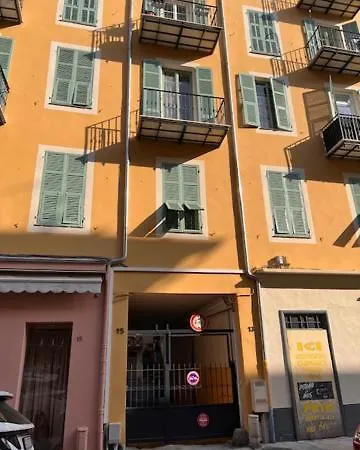 Lascaris Apartman